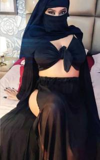 Türbanlı Escort Gül İle Sınırsız Tüm Pozisyonları Deneyin